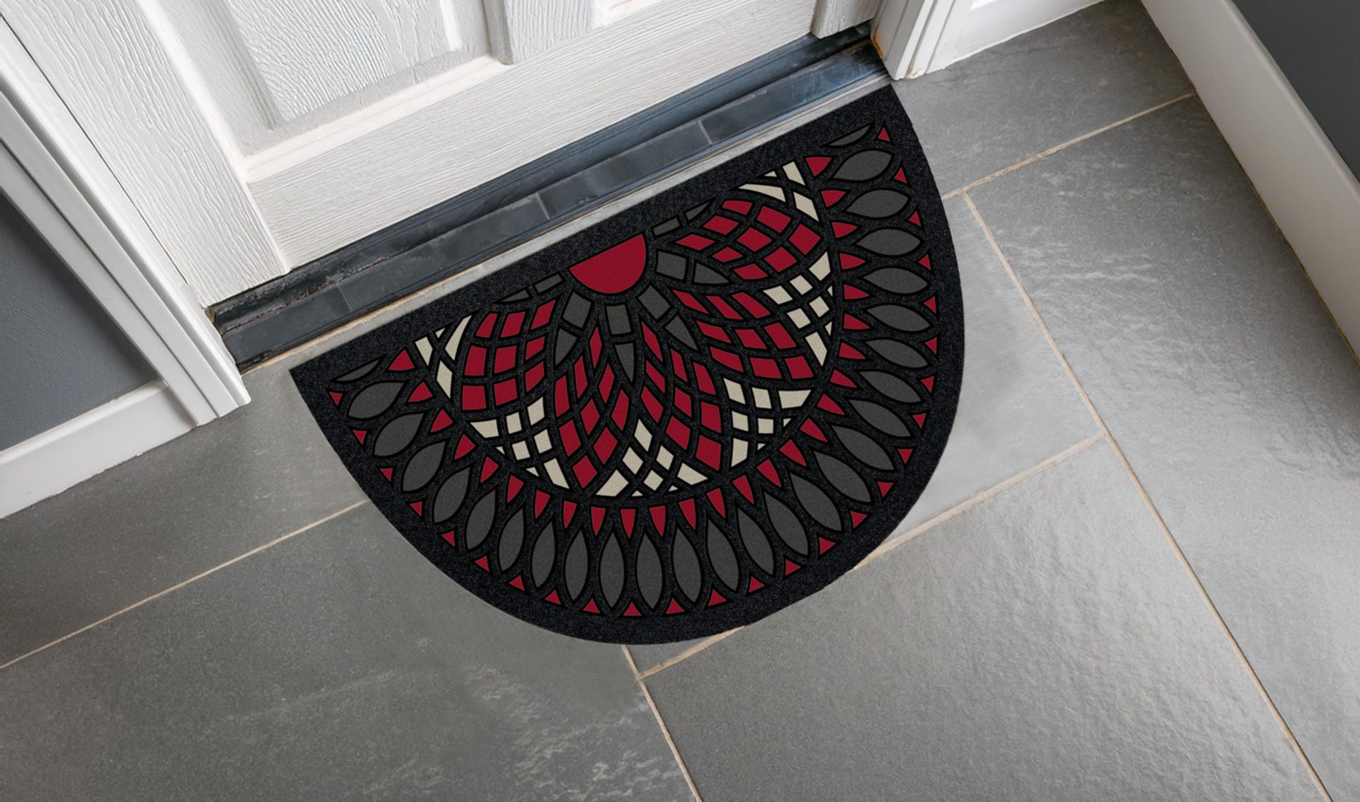 Zerbino mezzaluna con mosaico effetto rosone rosso e grigio